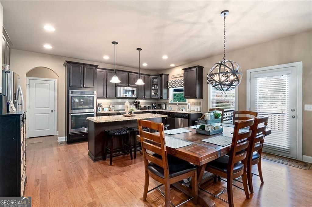 189 Lakestone Parkway Woodstock GA 30188