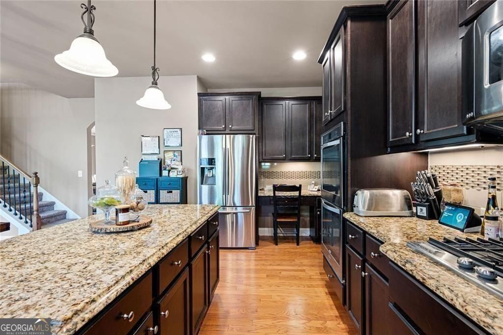 189 Lakestone Parkway Woodstock GA 30188