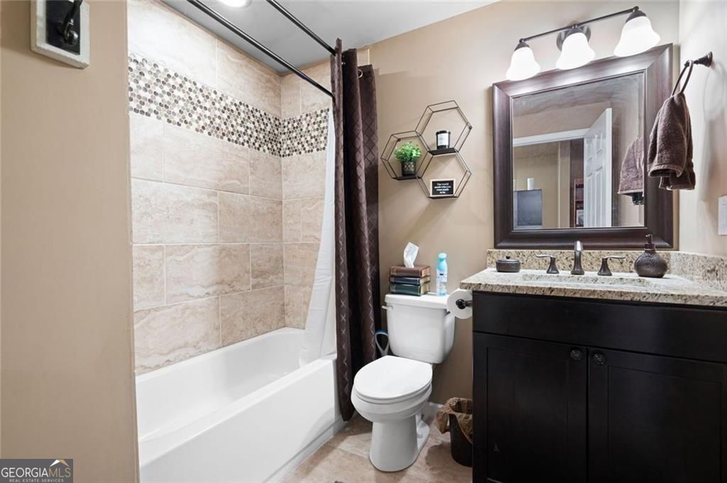 189 Lakestone Parkway Woodstock GA 30188