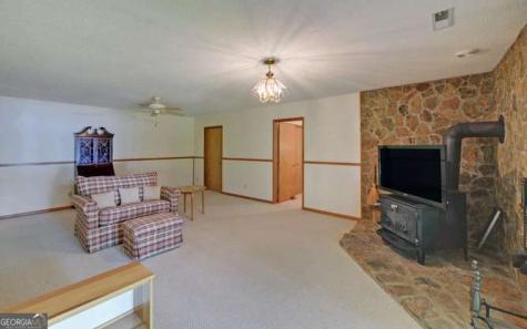 561 Longview Drive Hiawassee GA 30546