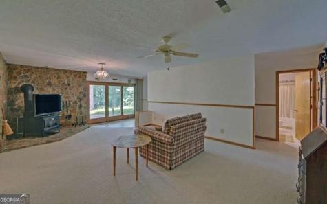 561 Longview Drive Hiawassee GA 30546