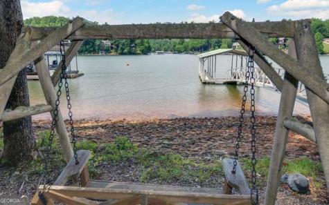 561 Longview Drive Hiawassee GA 30546