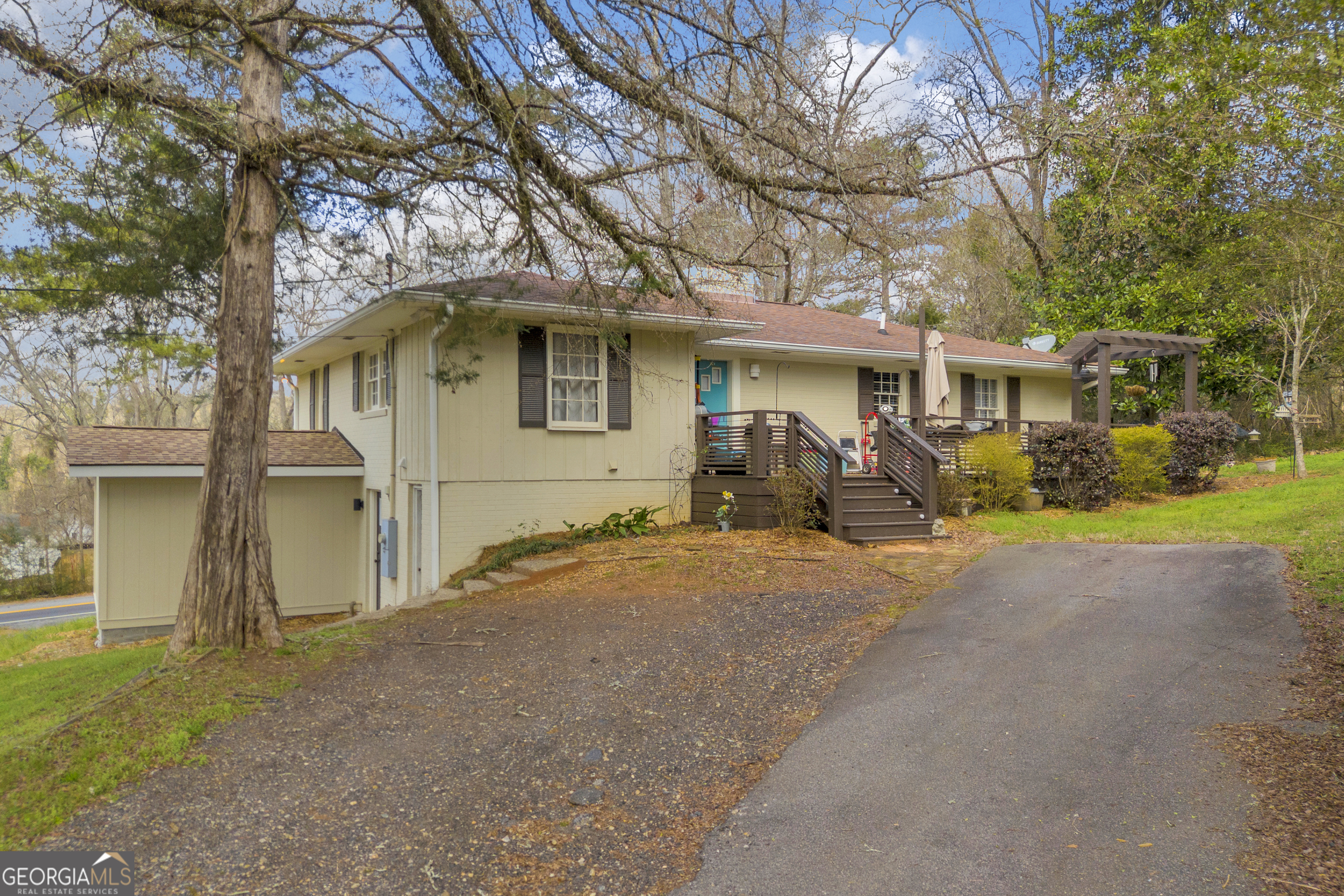 136 Frazier Hill Road Bishop GA 30621