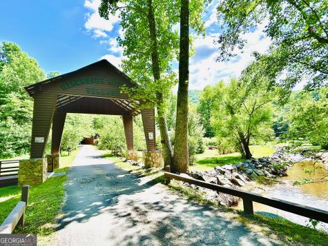 1815 Canoe Creek Drive Hiawassee GA 30546