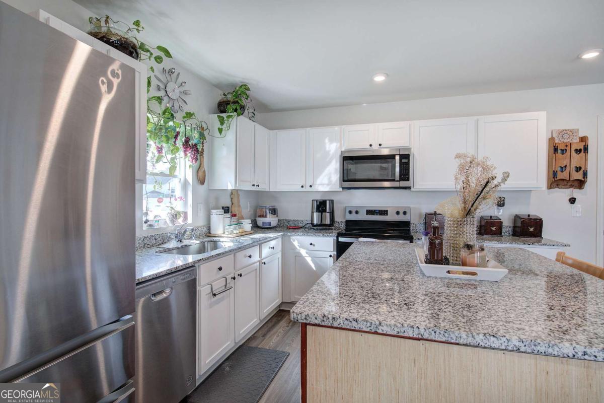 635 Tudor Street Euharlee GA 30145