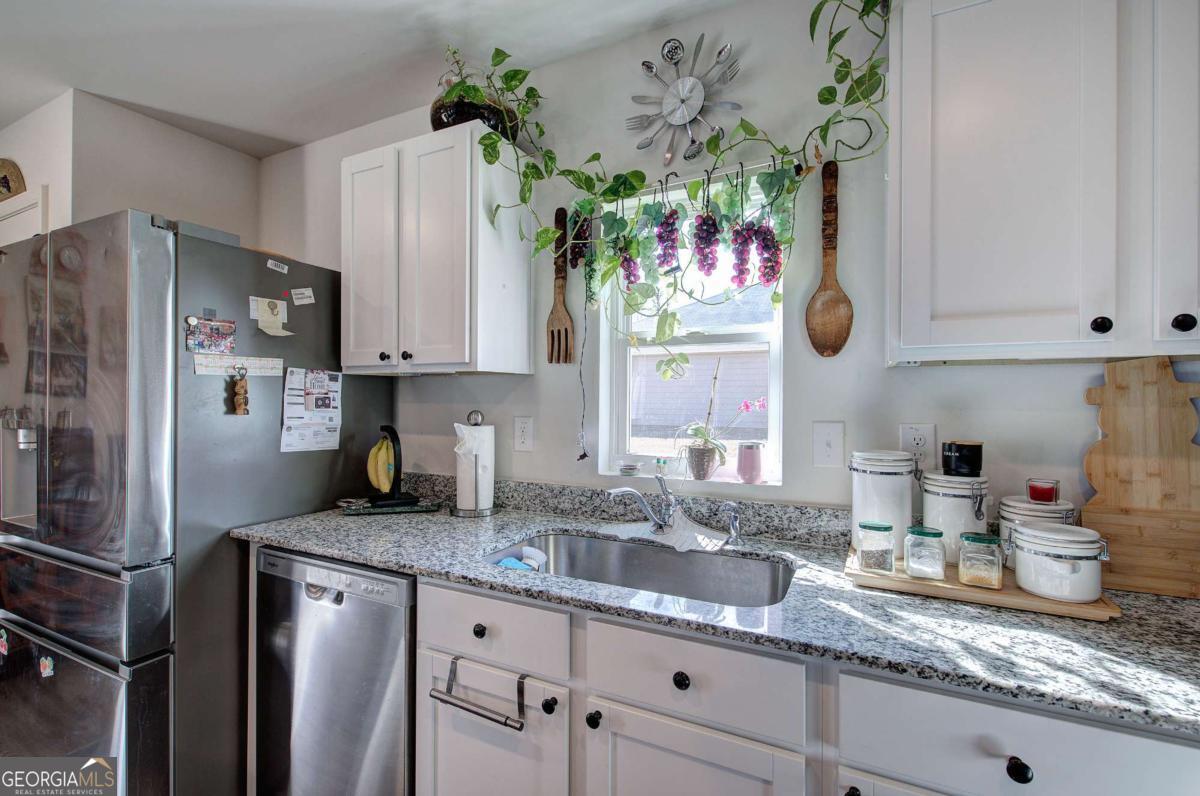 635 Tudor Street Euharlee GA 30145