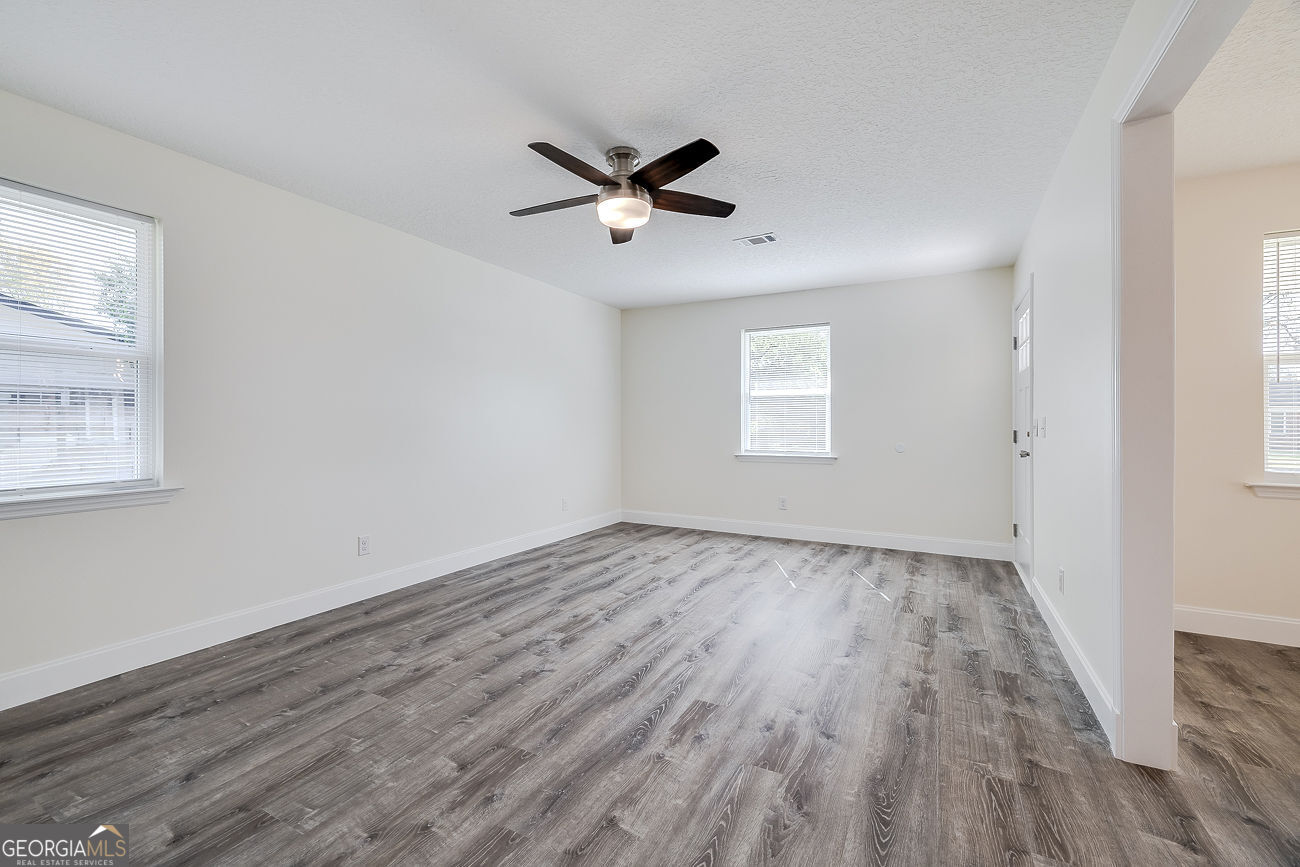 308 E 4th Street Springfield GA 31329