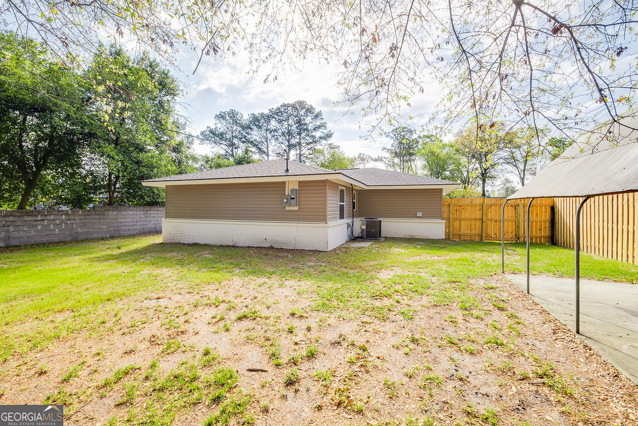 308 E 4th Street Springfield GA 31329