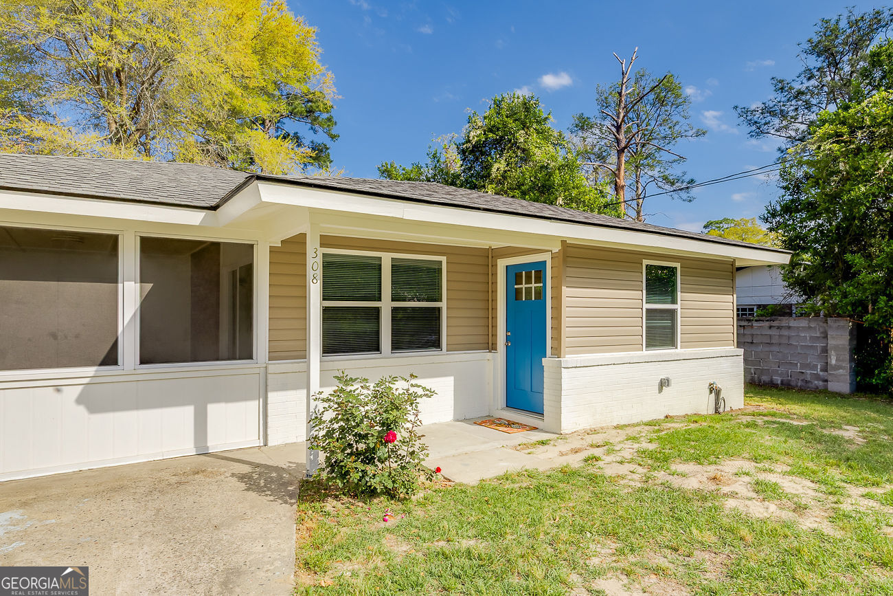 308 E 4th Street Springfield GA 31329