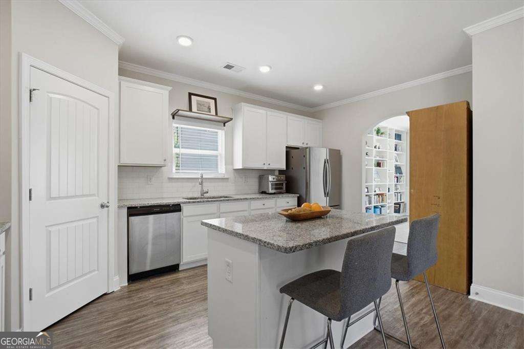 17 Four Feathers Lane NE Rydal GA 30171