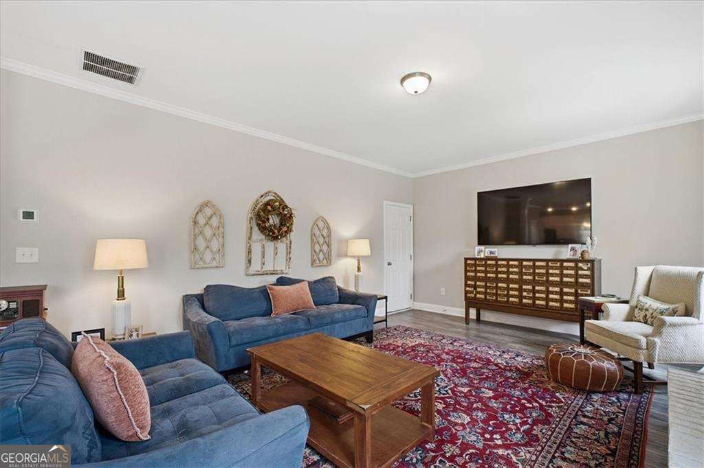 17 Four Feathers Lane NE Rydal GA 30171