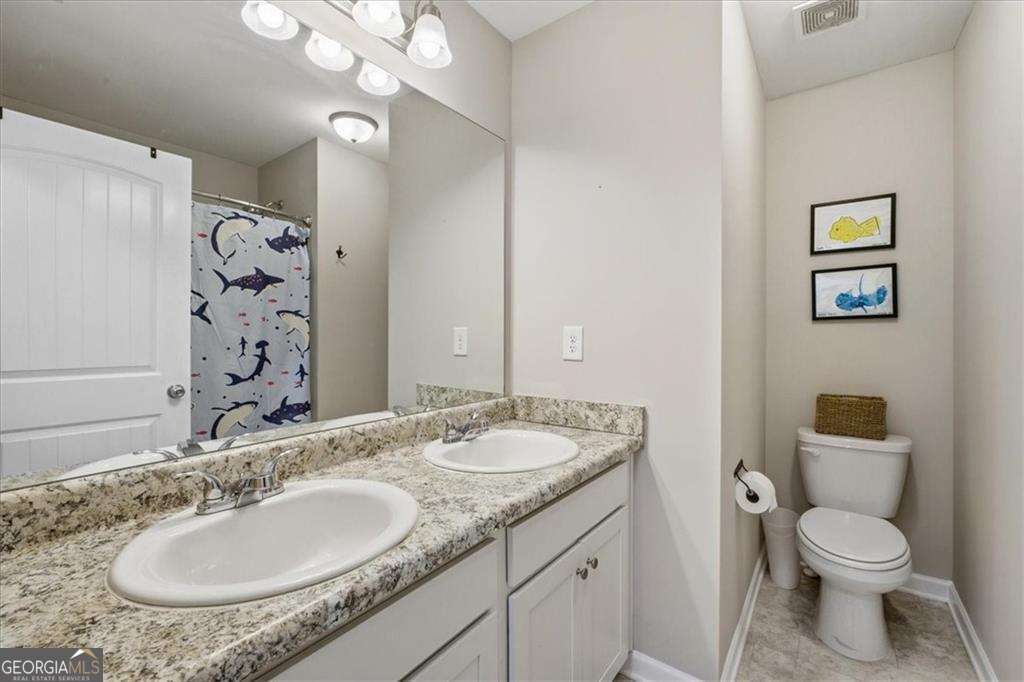 17 Four Feathers Lane NE Rydal GA 30171