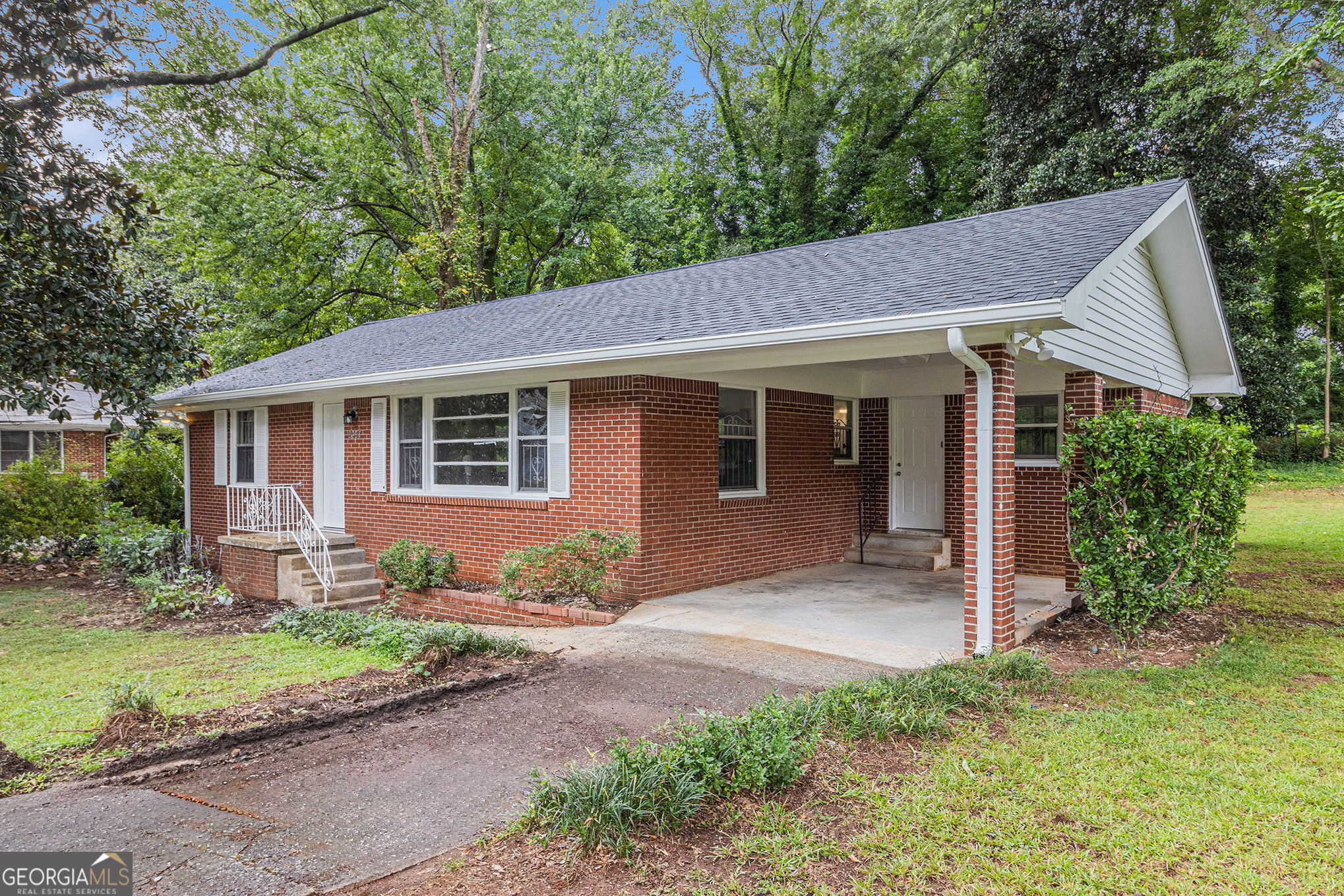 2025 East Drive Decatur GA 30032