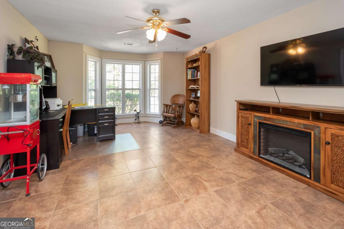 80 Creekside Road Hogansville GA 30230