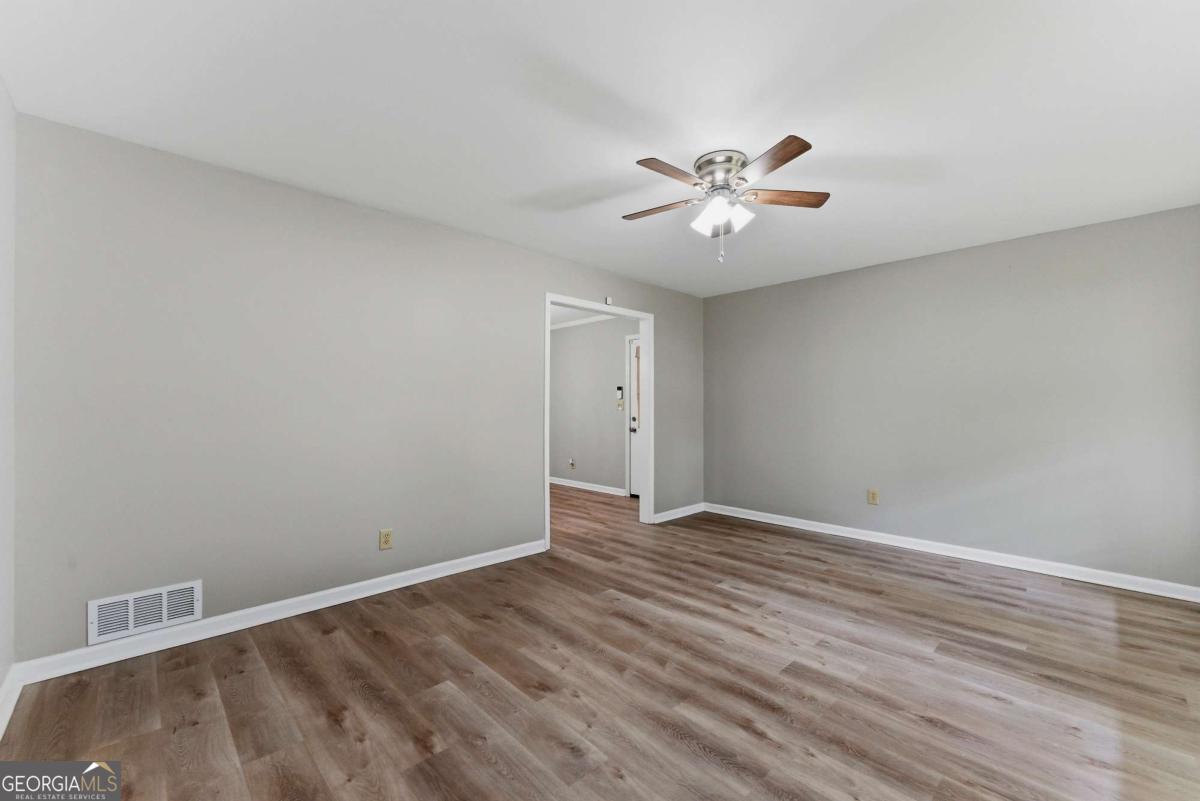 1179 Burbank Trail Morrow GA 30260