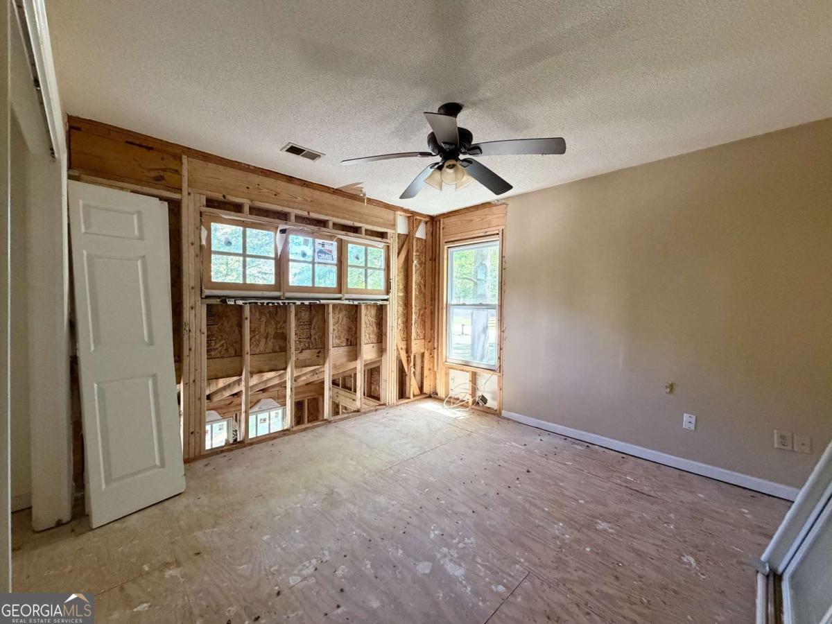 5271 Oglethorpe Court Powder Springs GA 30127