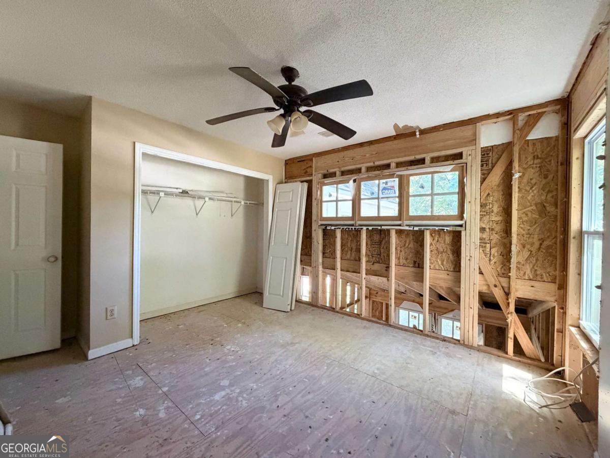 5271 Oglethorpe Court Powder Springs GA 30127