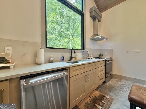 399 Jim Mccrackin Clayton GA 30525