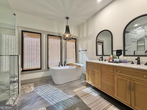 399 Jim Mccrackin Clayton GA 30525