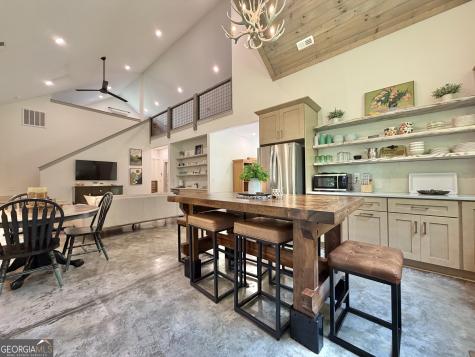399 Jim Mccrackin Clayton GA 30525