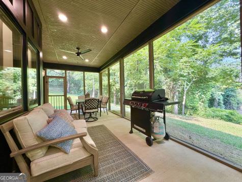 399 Jim Mccrackin Clayton GA 30525