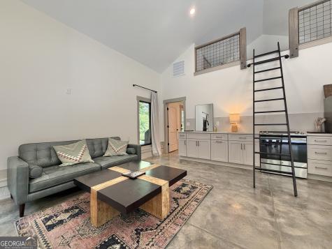 399 Jim Mccrackin Clayton GA 30525