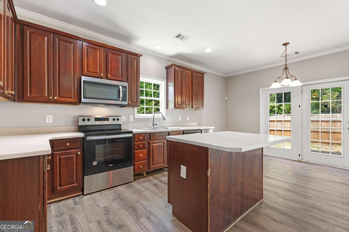 3713 The Great Drive Atlanta GA 30349