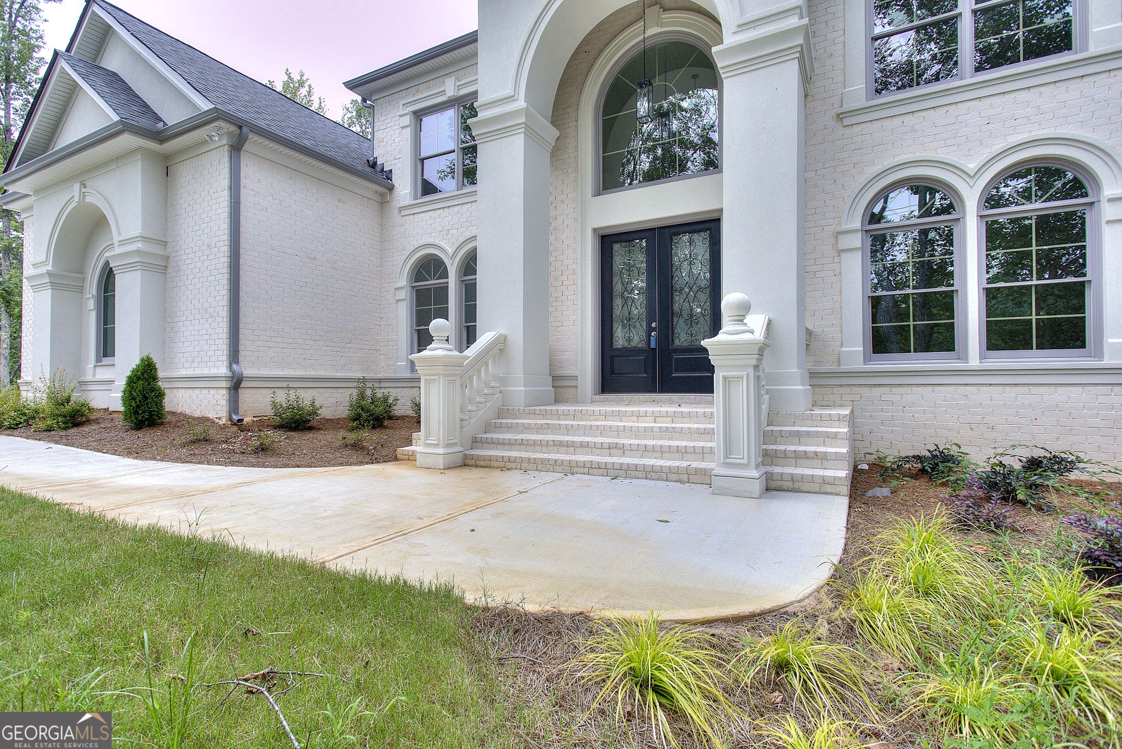 2010 Fontainbleau Drive Conyers GA 30094