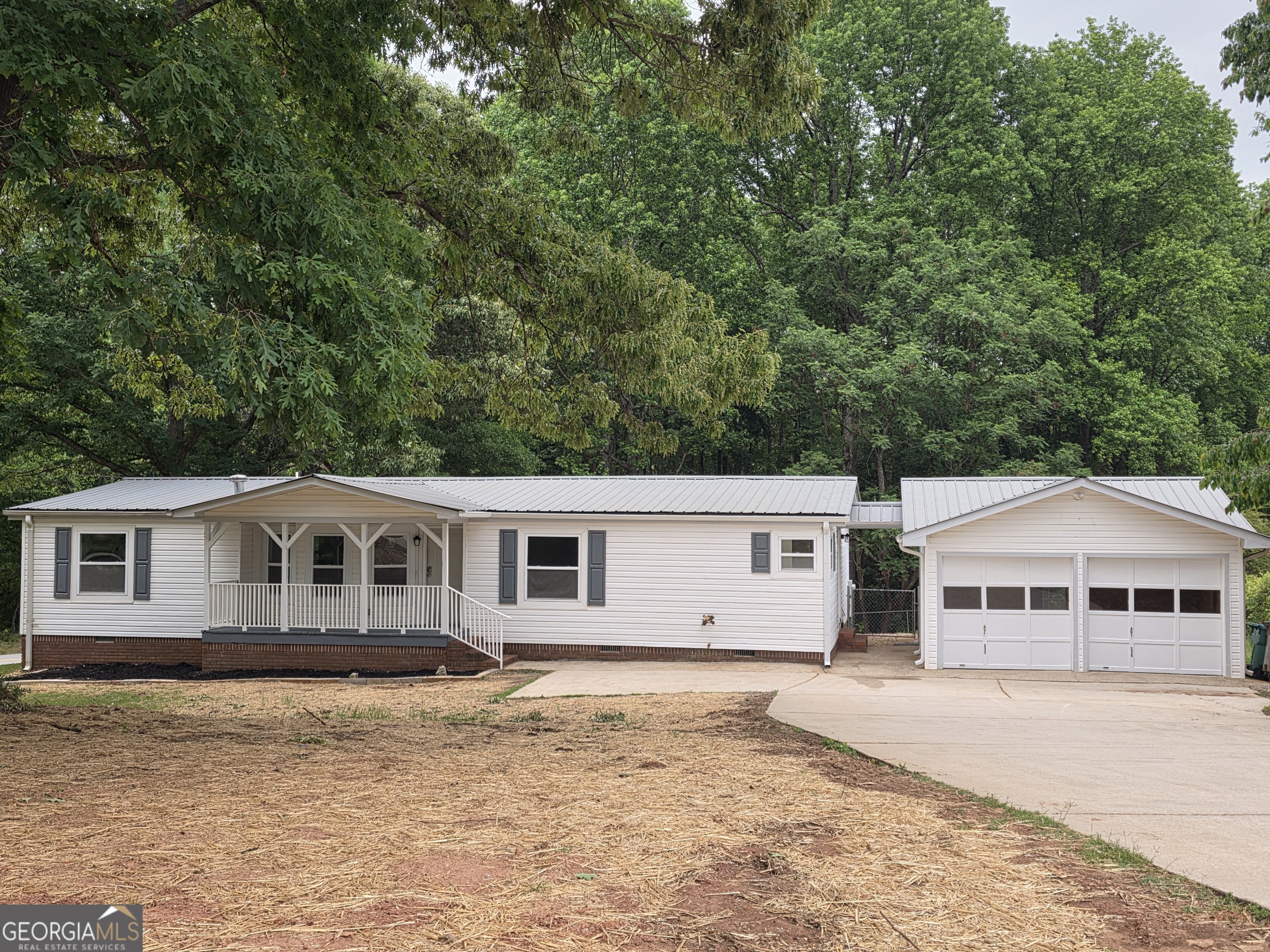 47 Forest Lake Road Pendergrass GA 30567