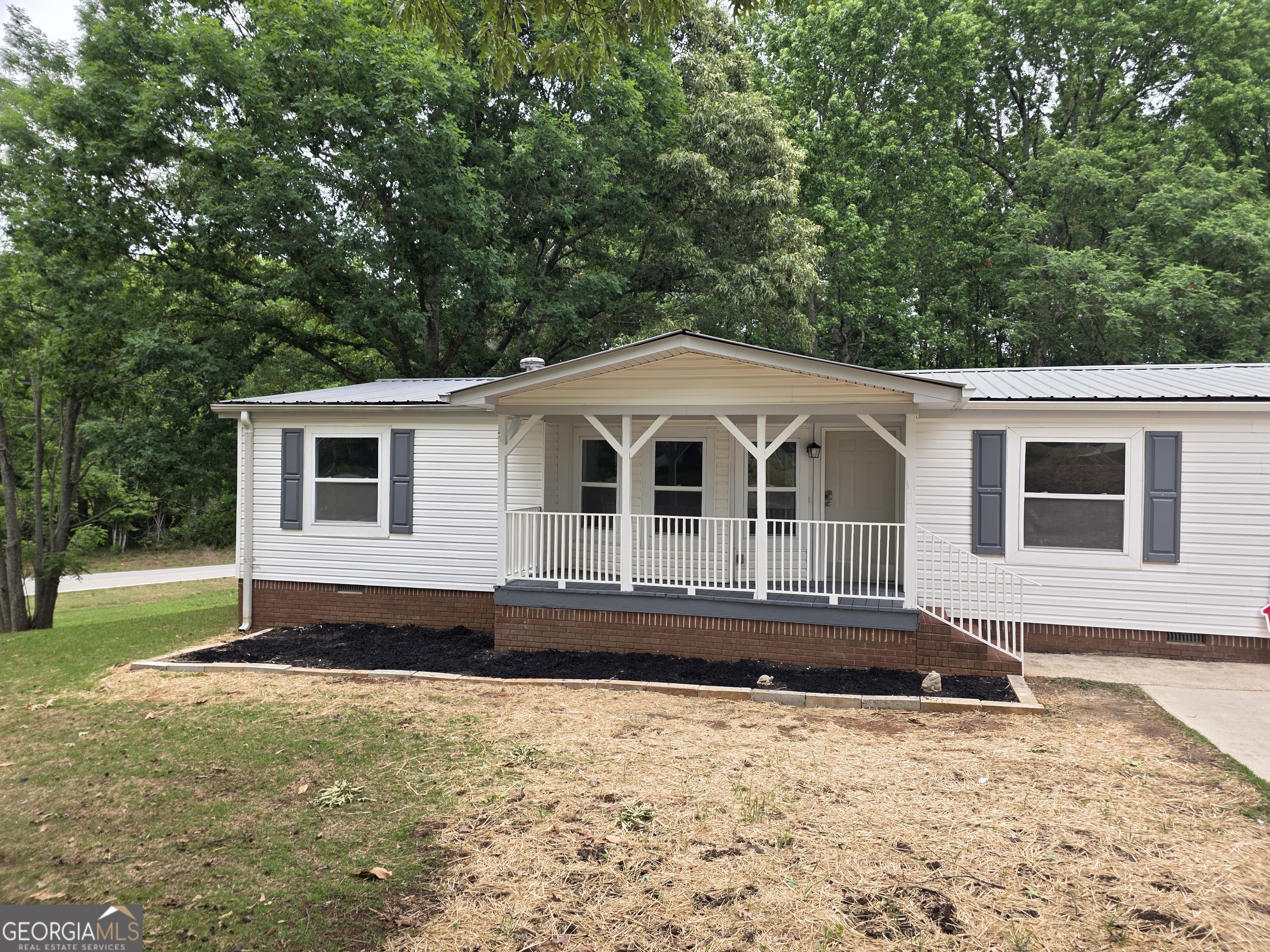 47 Forest Lake Road Pendergrass GA 30567
