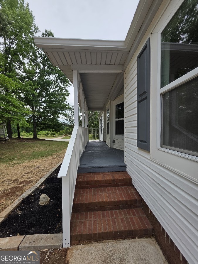 47 Forest Lake Road Pendergrass GA 30567