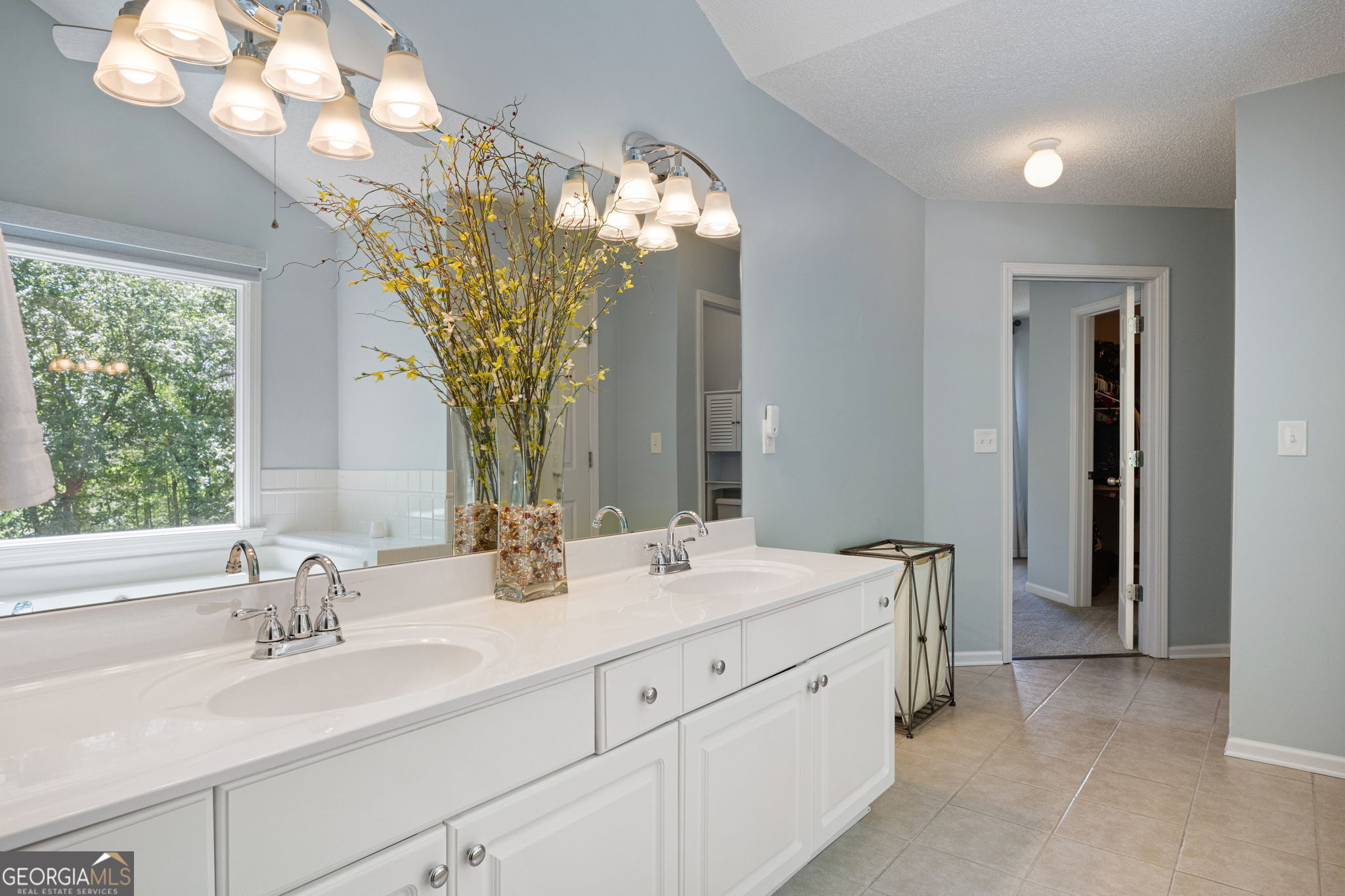 283 Hunters Trace Dallas GA 30157
