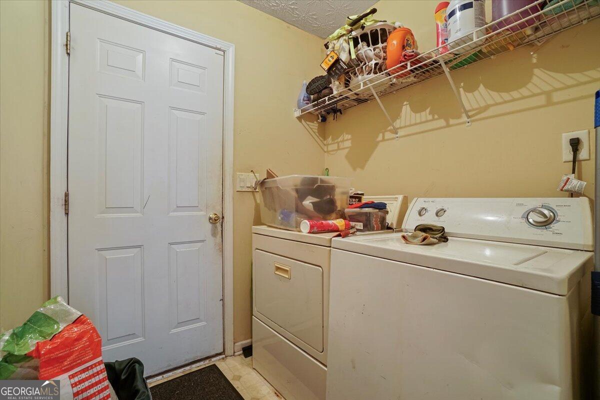 915 Harbins View Drive Dacula GA 30019