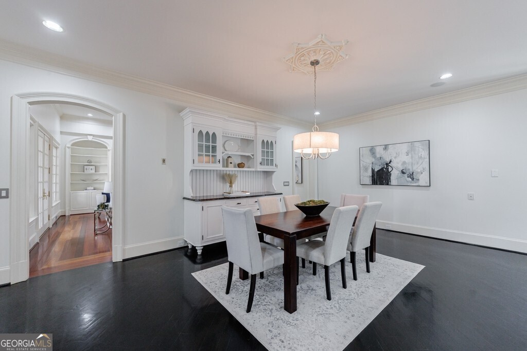 4037 Wieuca Road NE Atlanta GA 30342