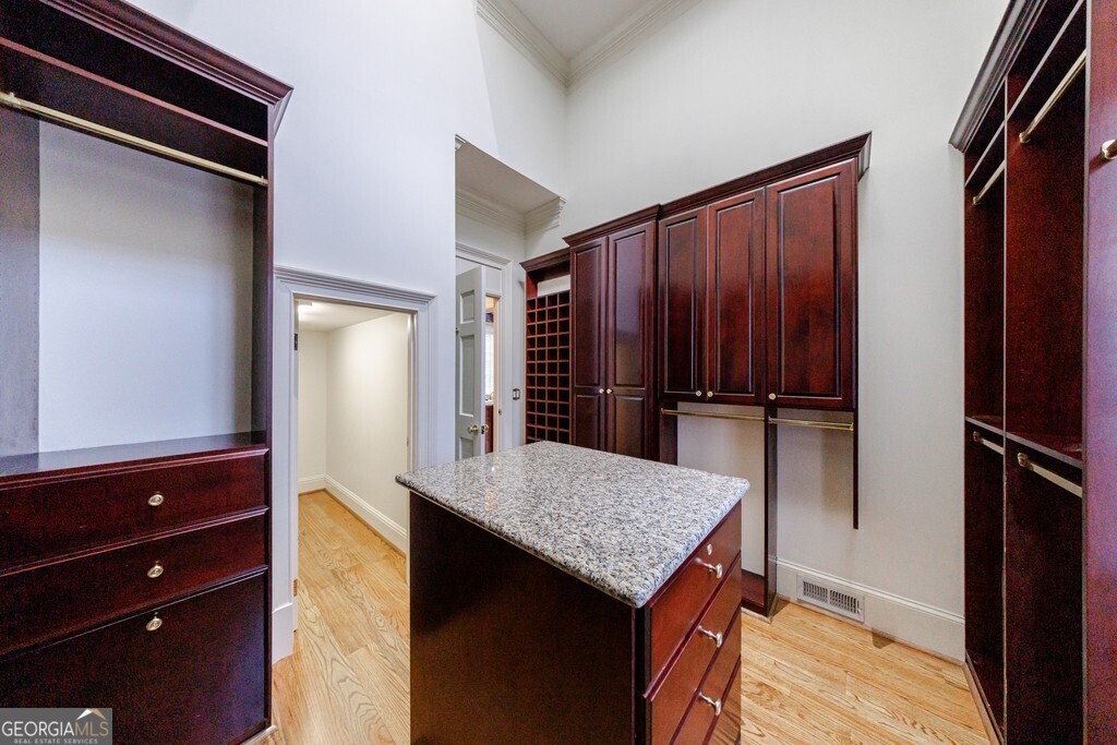 4037 Wieuca Road NE Atlanta GA 30342