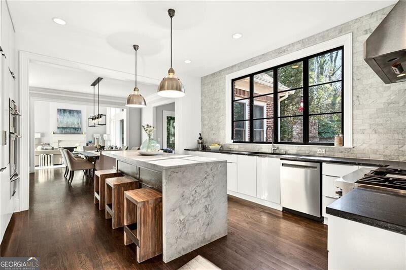 5759 Riverside Drive Atlanta GA 30327