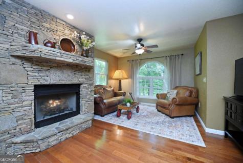 1512 Smithfield Lane Young Harris GA 30582