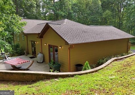 1512 Smithfield Lane Young Harris GA 30582