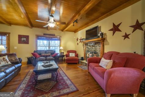 576 Stanley Nix Road Cleveland GA 30528