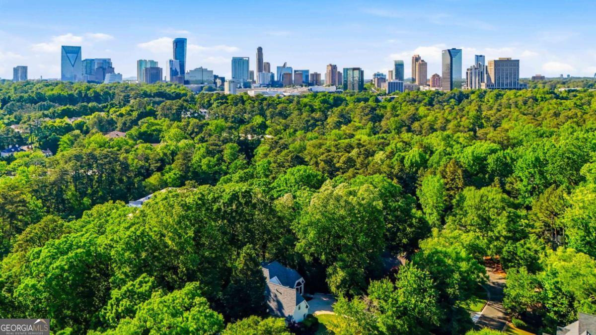 39 Plantation Drive NE Atlanta GA 30324