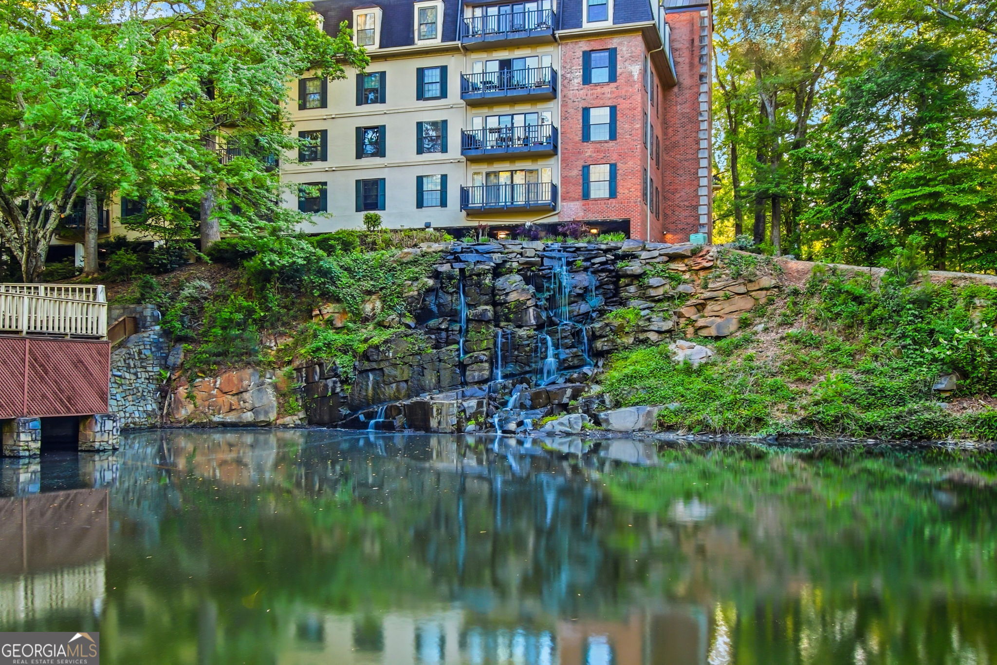 39 Plantation Drive NE Atlanta GA 30324