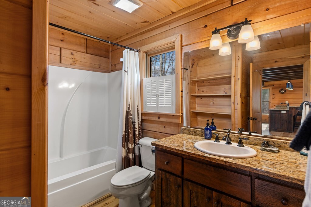 275 N Moreland Drive Cherry Log GA 30522