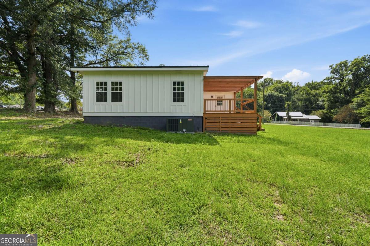 203 Main Street SE Toomsboro GA 31090