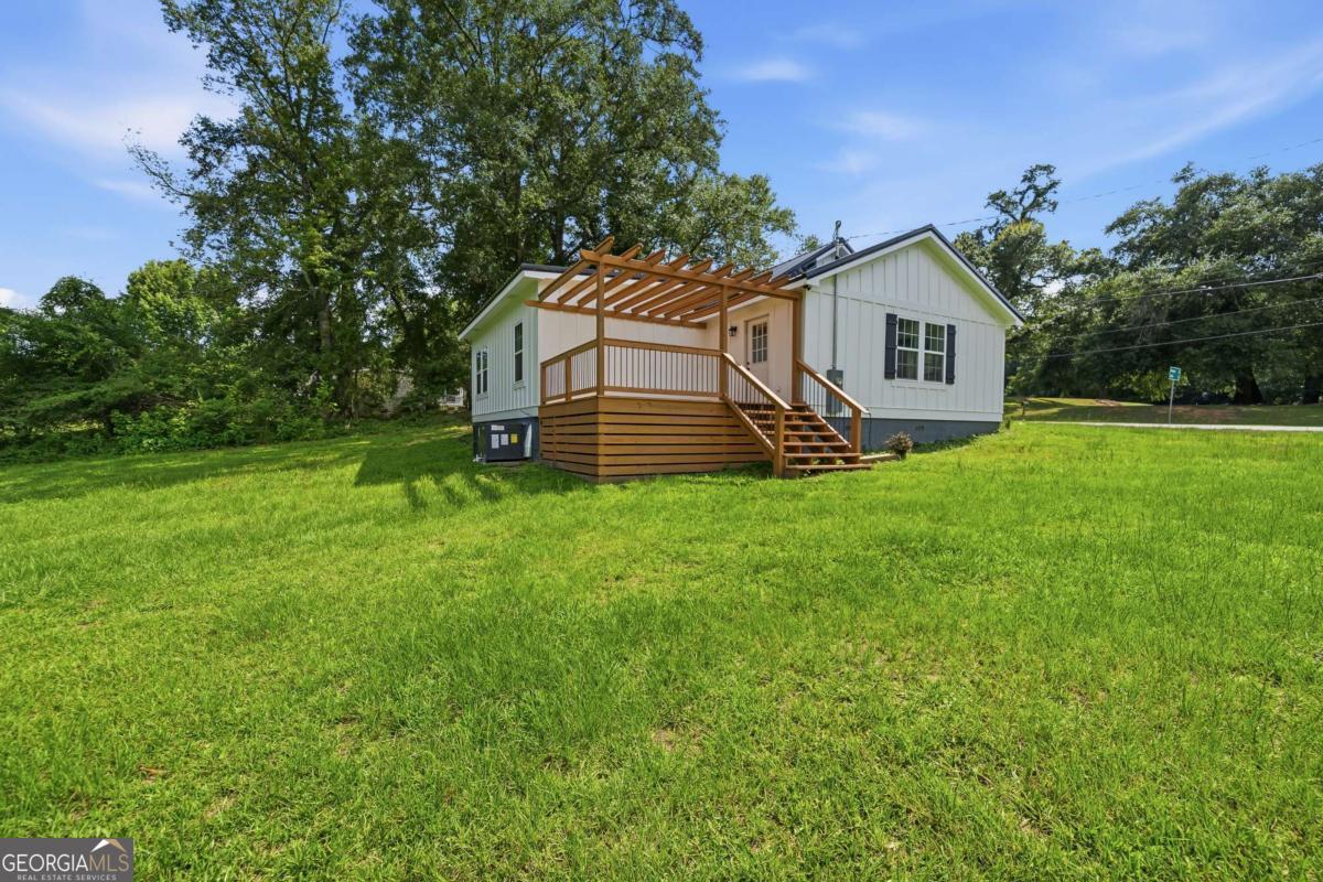 203 Main Street SE Toomsboro GA 31090