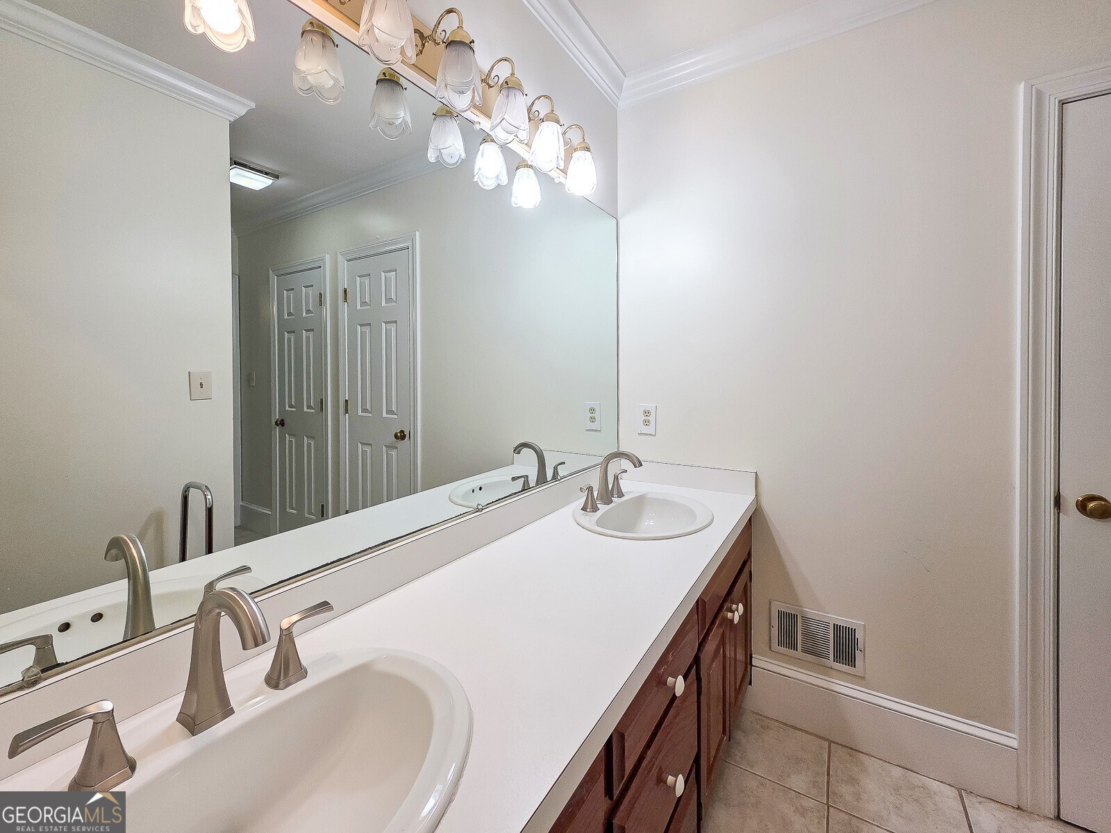 4013 Benell Court SE Smyrna GA 30082