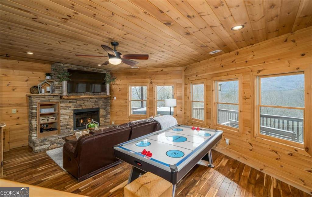 411 Ridge Trail Blue Ridge GA 30513