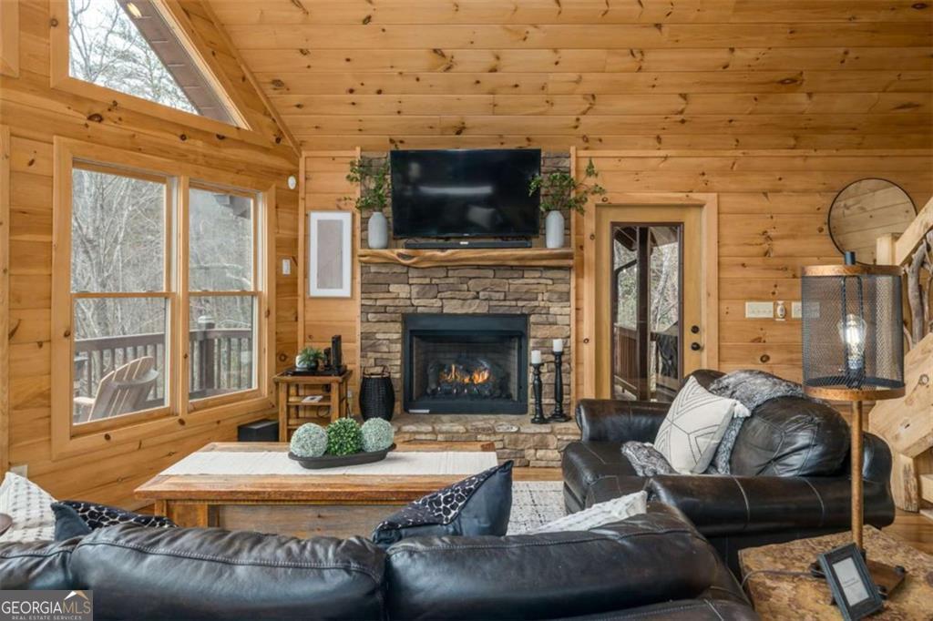 411 Ridge Trail Blue Ridge GA 30513