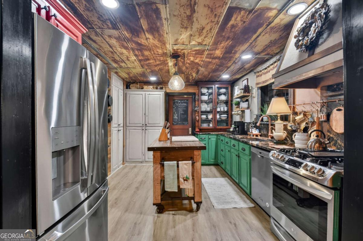 329 Robinson Thomas Road Morganton GA 30560