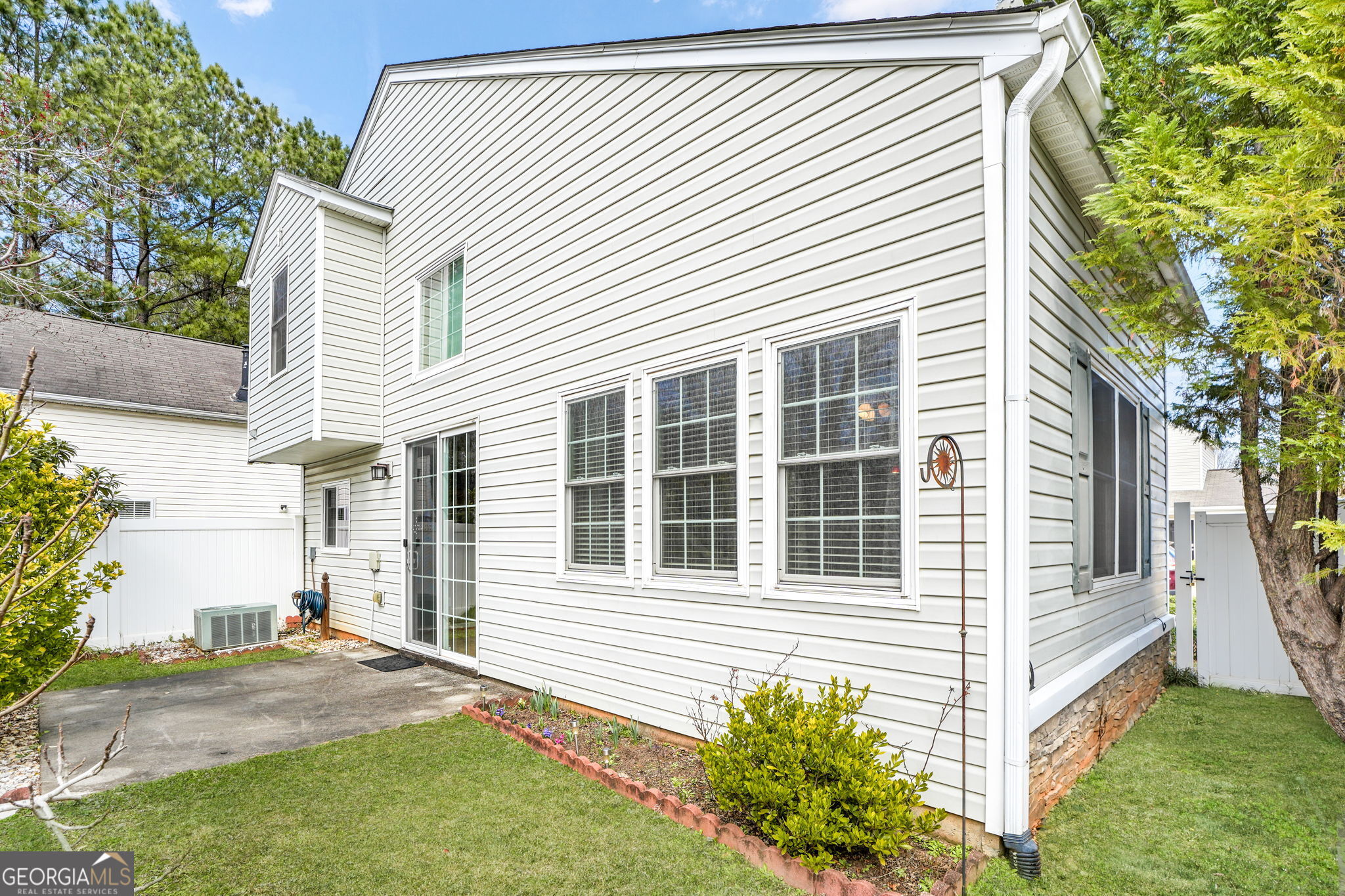 562 Windcroft Circle NW Acworth GA 30101