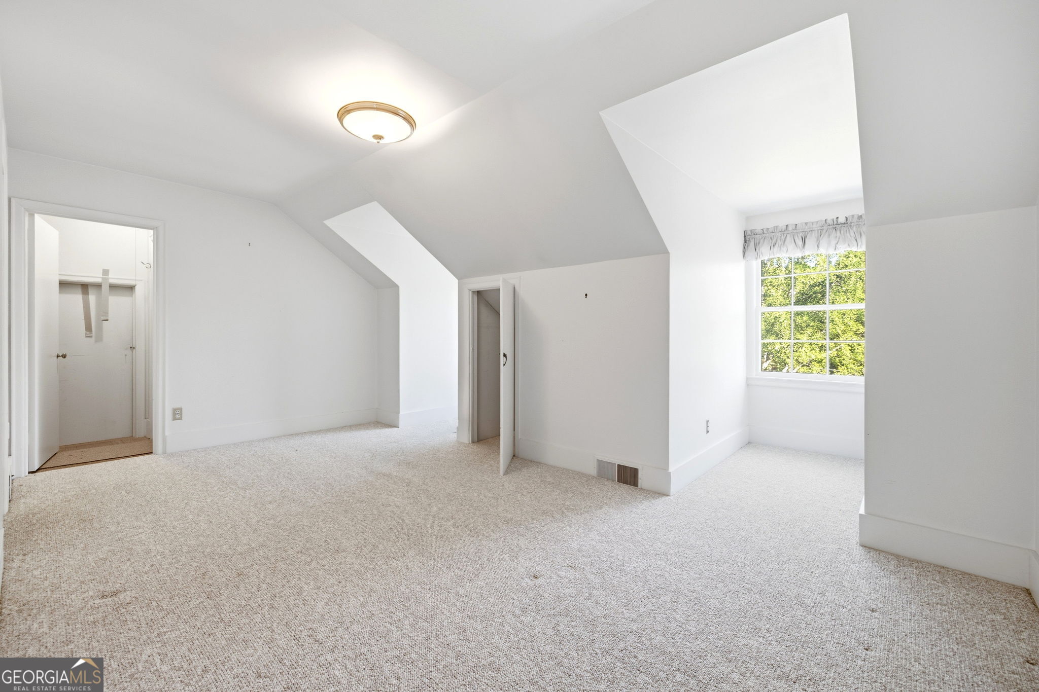 1154 Glenwood Drive Gainesville GA 30501